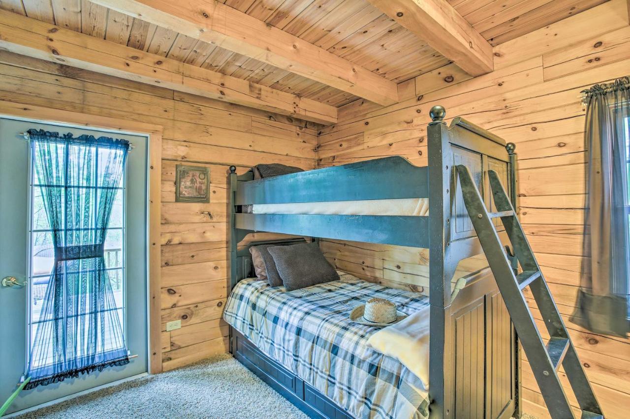 Rothbury Resort Cabin With Fire Pit Golf, Hike And Play! מראה חיצוני תמונה