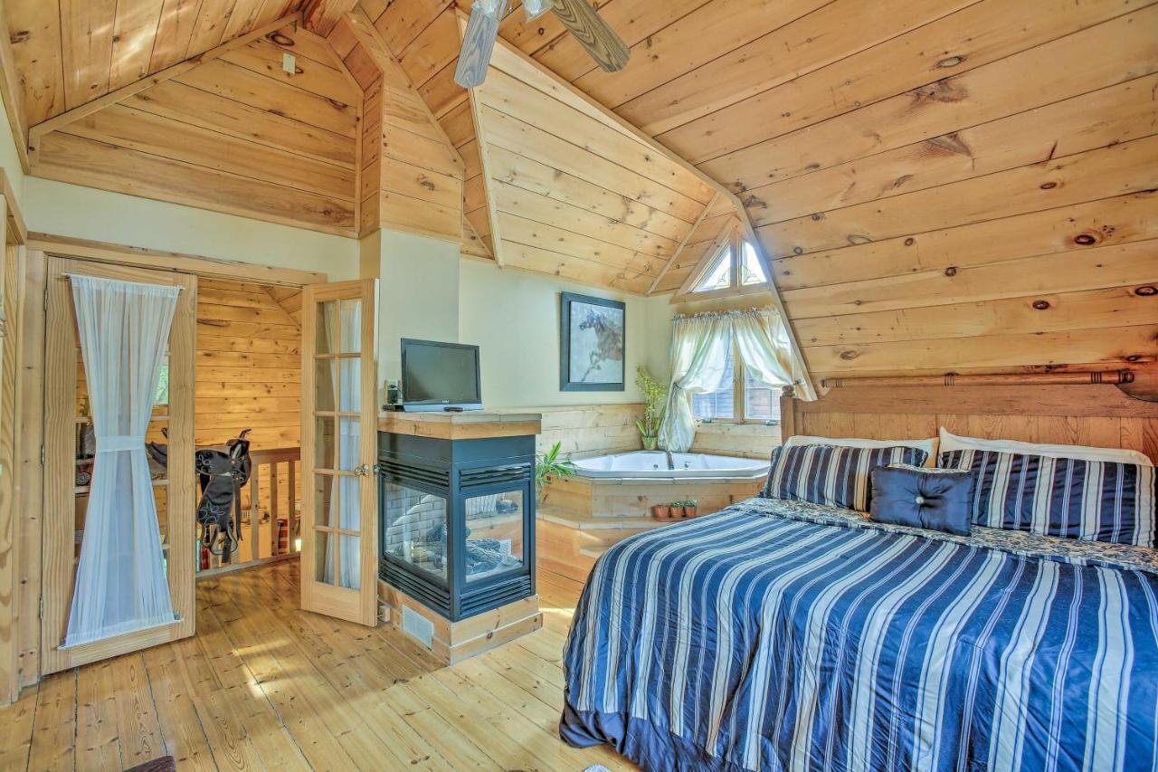 Rothbury Resort Cabin With Fire Pit Golf, Hike And Play! מראה חיצוני תמונה