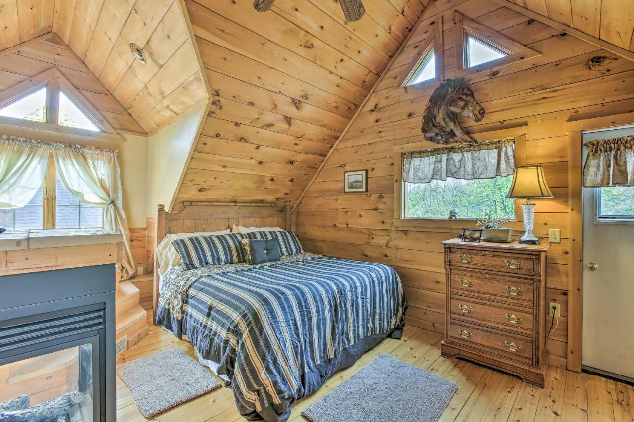 Rothbury Resort Cabin With Fire Pit Golf, Hike And Play! מראה חיצוני תמונה