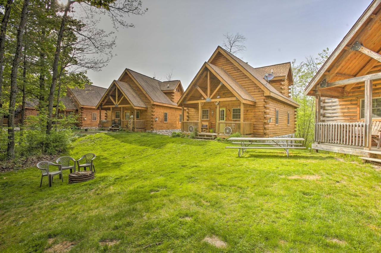 Rothbury Resort Cabin With Fire Pit Golf, Hike And Play! מראה חיצוני תמונה
