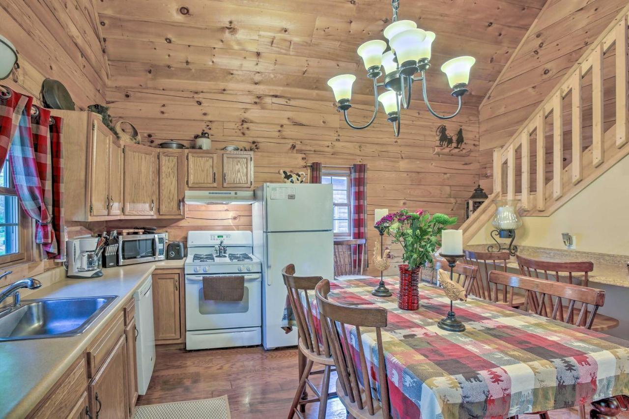Rothbury Resort Cabin With Fire Pit Golf, Hike And Play! מראה חיצוני תמונה
