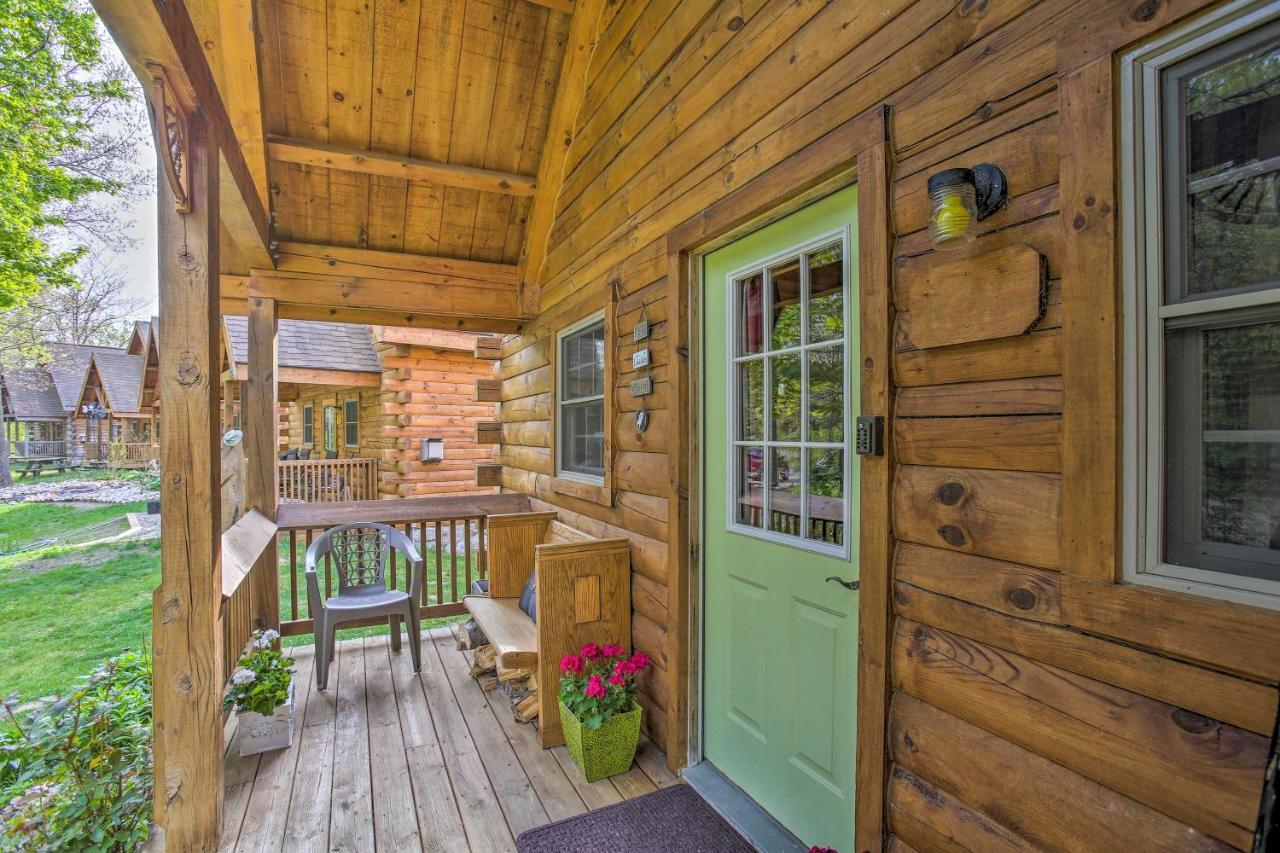 Rothbury Resort Cabin With Fire Pit Golf, Hike And Play! מראה חיצוני תמונה