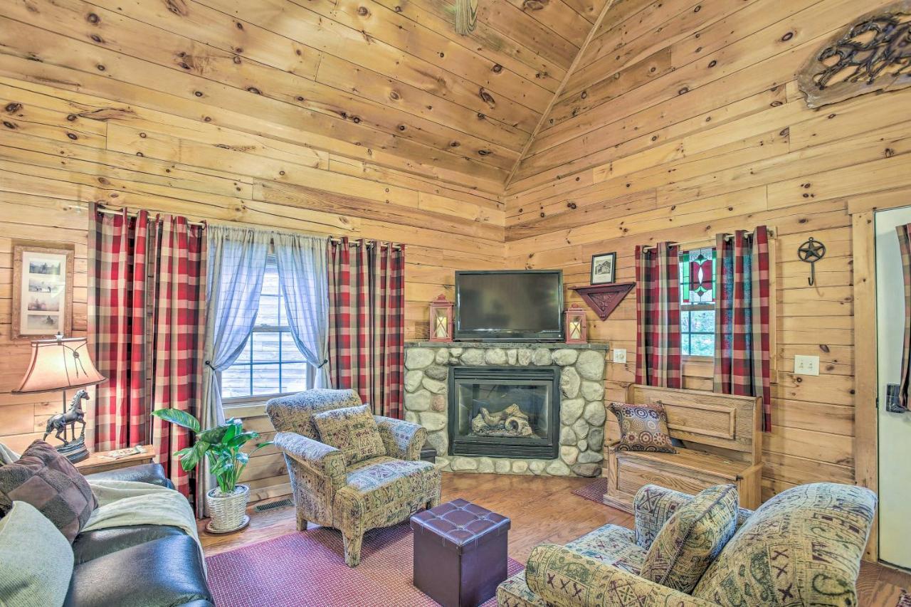 Rothbury Resort Cabin With Fire Pit Golf, Hike And Play! מראה חיצוני תמונה
